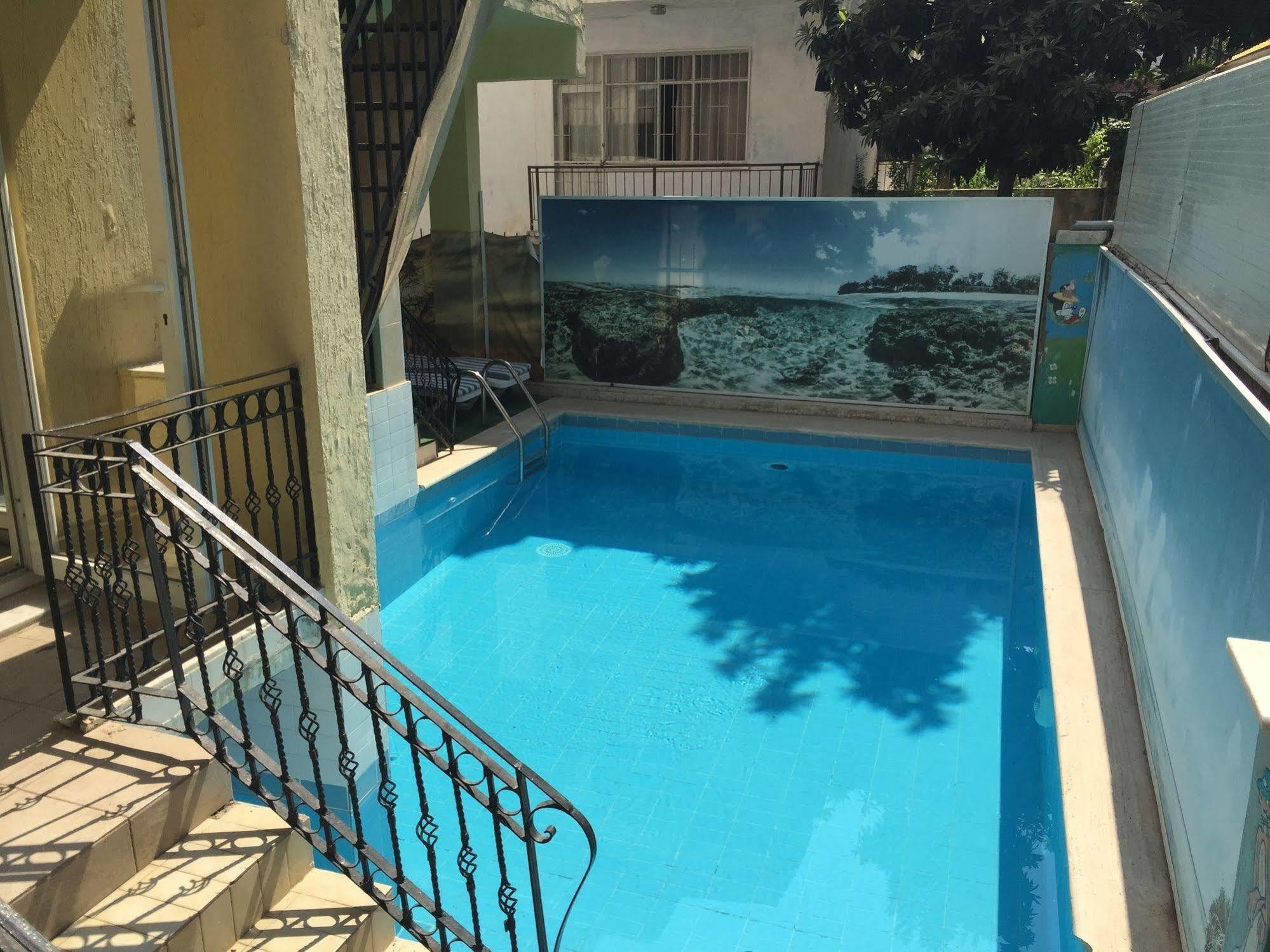קוסדסי Ada Butik Hotel מראה חיצוני תמונה