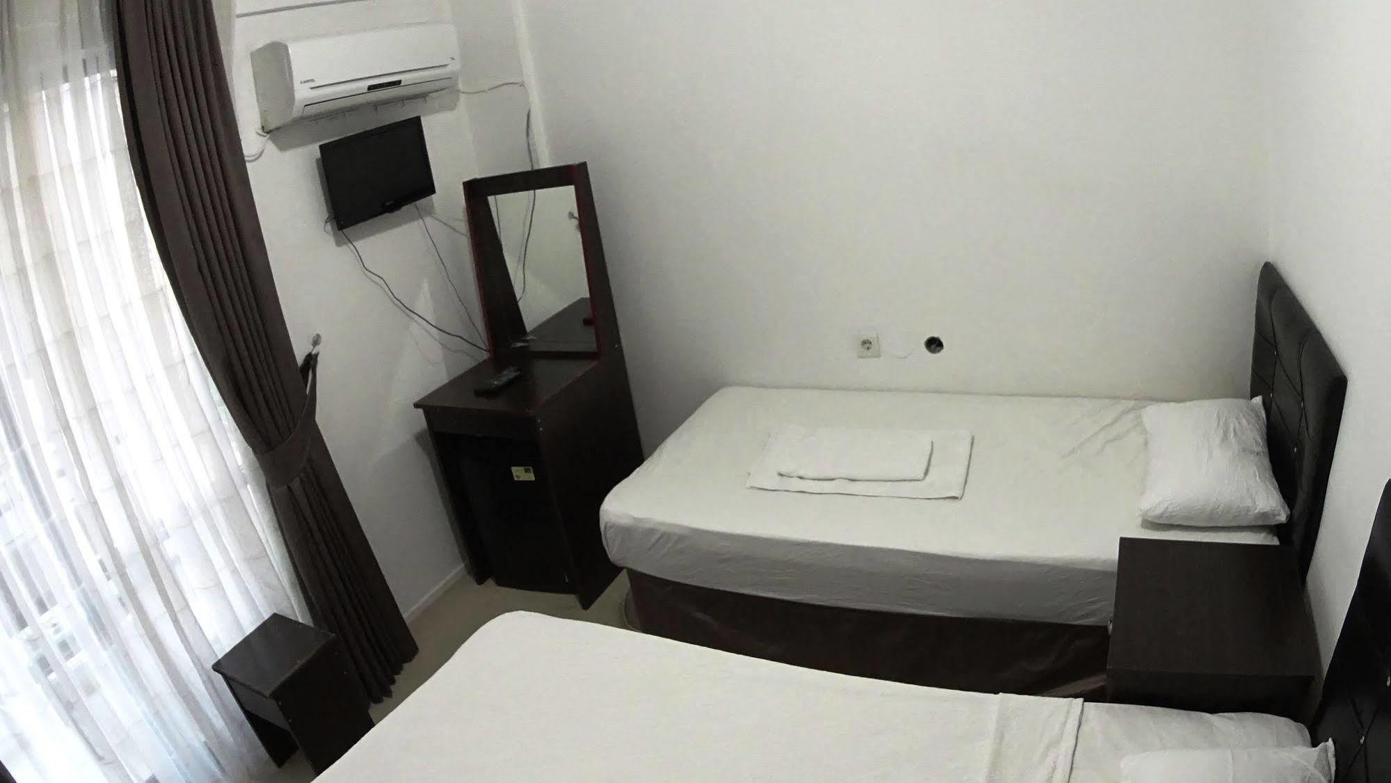 קוסדסי Ada Butik Hotel מראה חיצוני תמונה