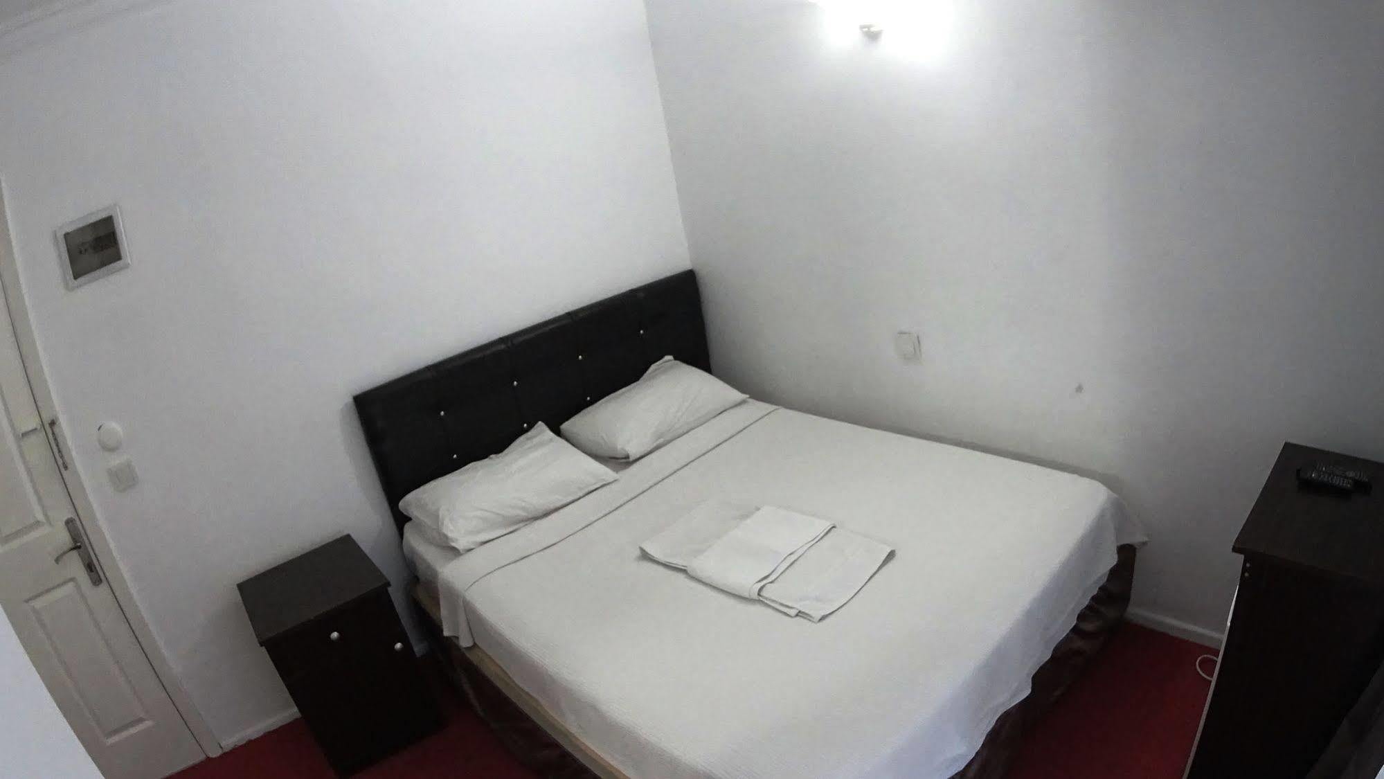 קוסדסי Ada Butik Hotel מראה חיצוני תמונה
